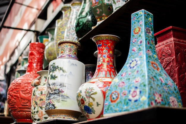 Aménagement d'objets du marché d'antiquités