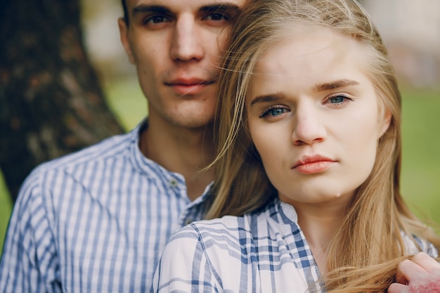 Photo gratuite l'amour dans la ville