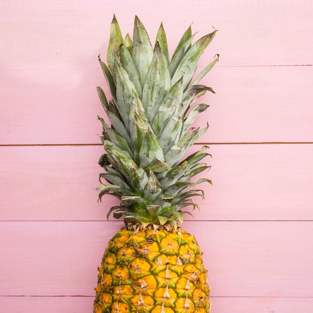 Photo gratuite ananas mûrs frais