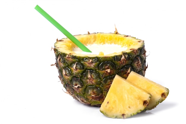 Ananas et noix de coco