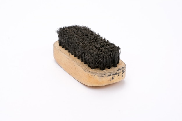 Ancienne brosse à chaussures avec manche en bois