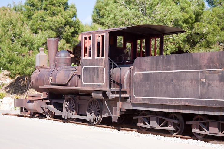 Photo gratuit ancienne locomotive à vapeur