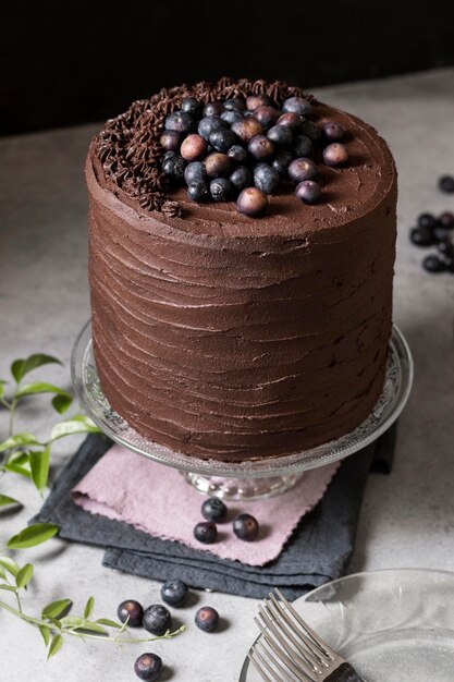 Angle élevé du concept de délicieux gâteau au chocolat
