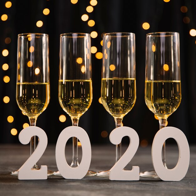 Anniversaire du Nouvel An avec champagne