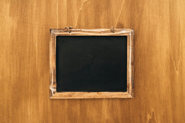 Photo gratuit ardoise sur texture en bois
