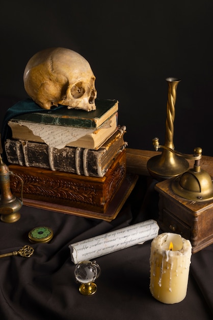 Photo gratuite arrangement d'artefacts de pirate nature morte