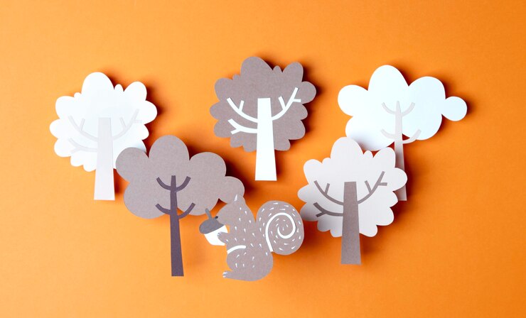 Photo gratuit arrangement d'automne en papier