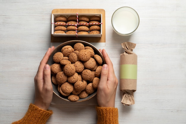 Photo gratuite arrangement de dessert pepernoten vue de dessus