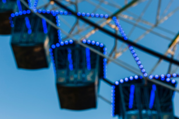 Arrangement de faible angle avec la roue de carnaval