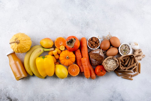 Arrangement de fruits et légumes vue de dessus