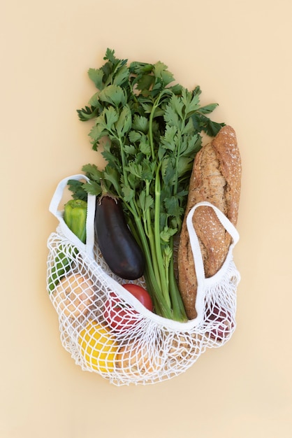 Arrangement de nourriture dans un sac réutilisable