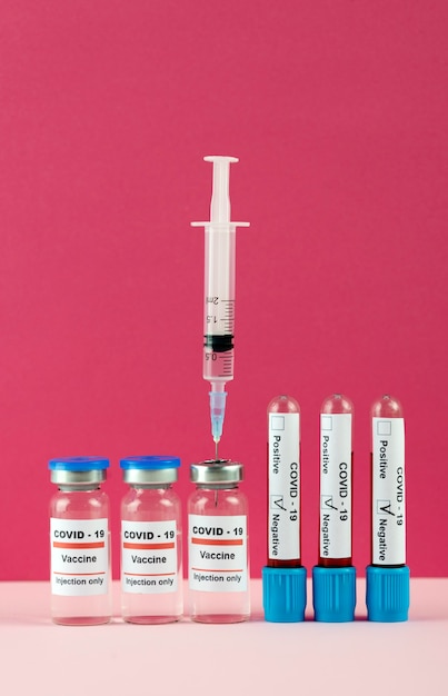 Arrangement avec vaccin et tests covid19