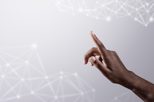 Arrière-plan de connexion globale 5g au bout des doigts avec le remix numérique de la technologie intelligente de la main de la femme