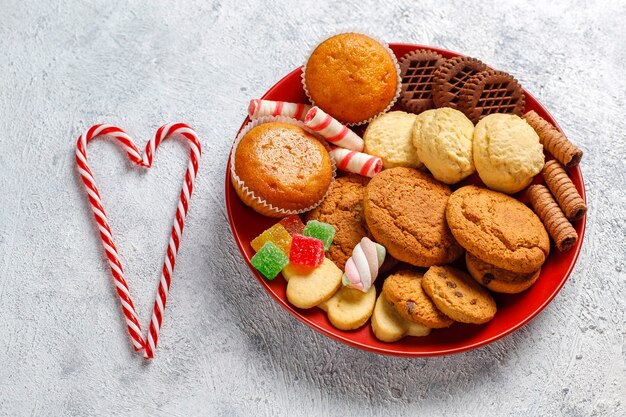 Assiette de bonbons de Noël.