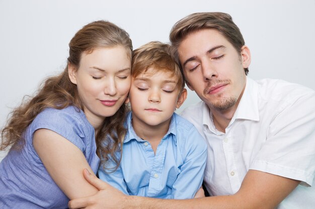 assis famille casual portrait élémentaire