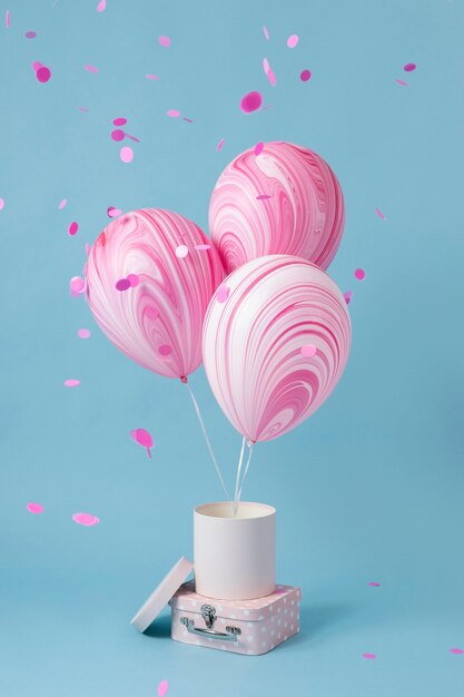 Assortiment de ballons de fête abstraits