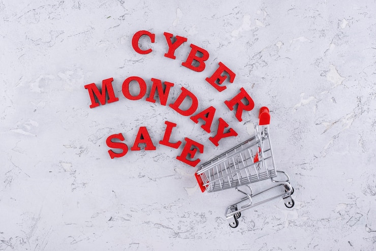 Photo gratuit assortiment du cyber lundi en vue de dessus