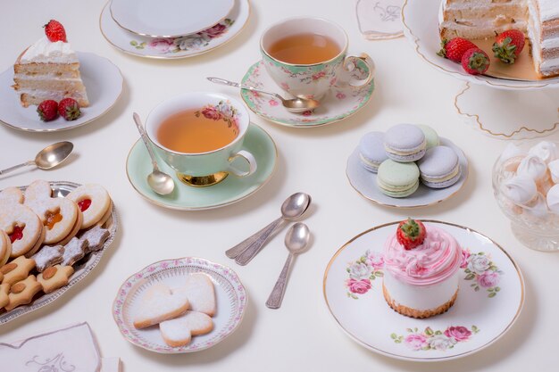 Un assortiment élégant pour la fête du thé.