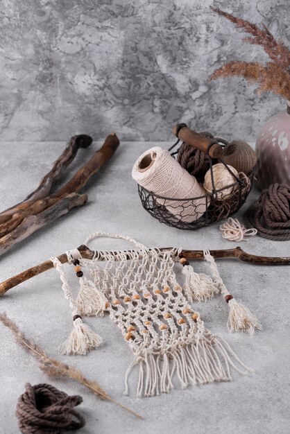 Assortiment de macramé traditionnel à l'intérieur