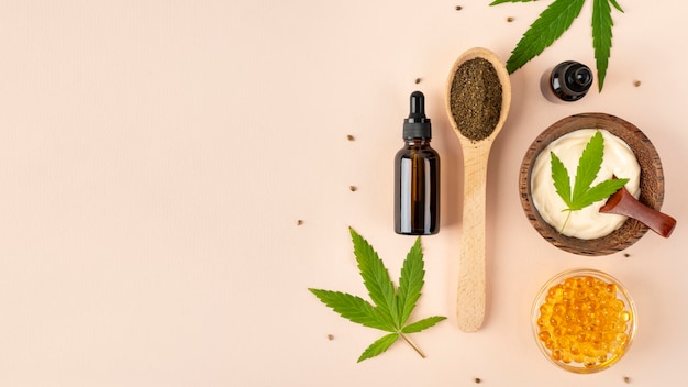 Assortiment de produits de cannabis biologique