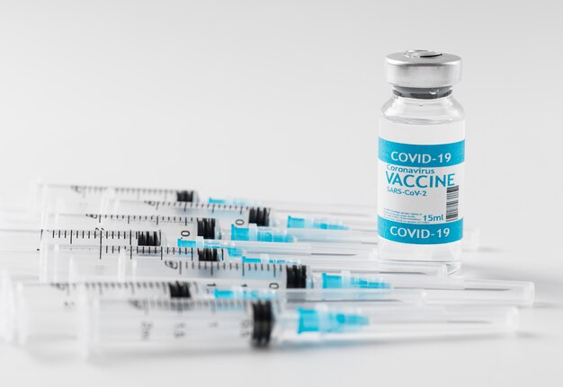 Assortiment de vaccins contre le coronavirus pour les soins de santé