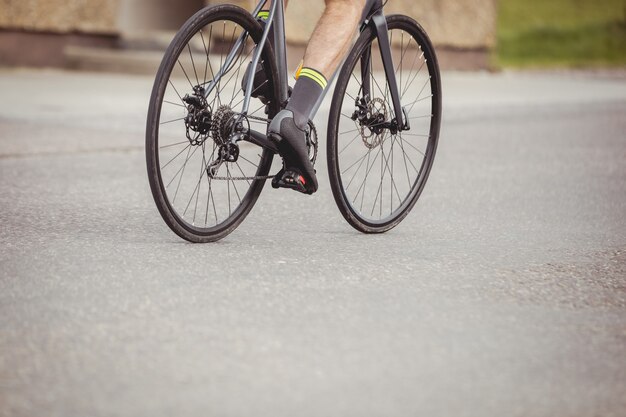 Athlète sur son vélo