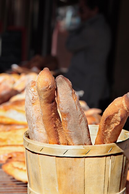 Baguettes au marché en france