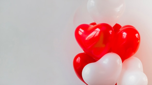 Photo gratuite ballons thématiques pour la saint-valentin