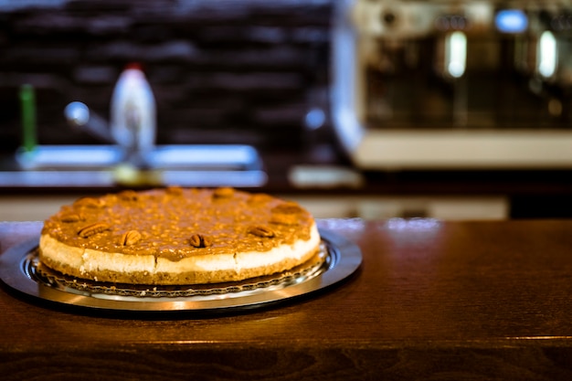 Photo gratuite bar nature morte avec gâteau