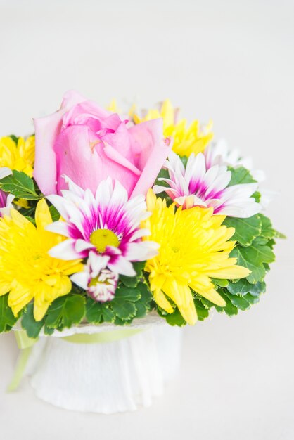 Beau bouquet de fleurs