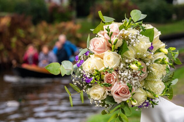 Beau bouquet de mariée