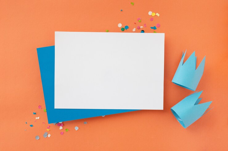 Photo gratuit beau fond coloré pour féliciter l'anniversaire