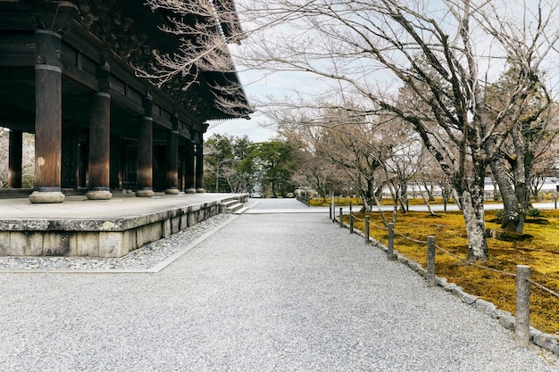 Photo gratuite beau jardin japonais