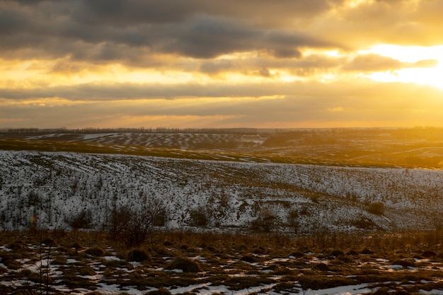 Photo gratuite beau paysage d'hiver naturel