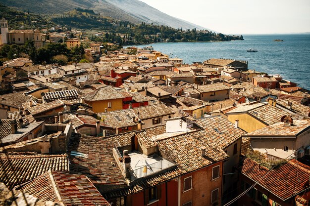 Beau paysage urbain du vieux Vérone, Italie