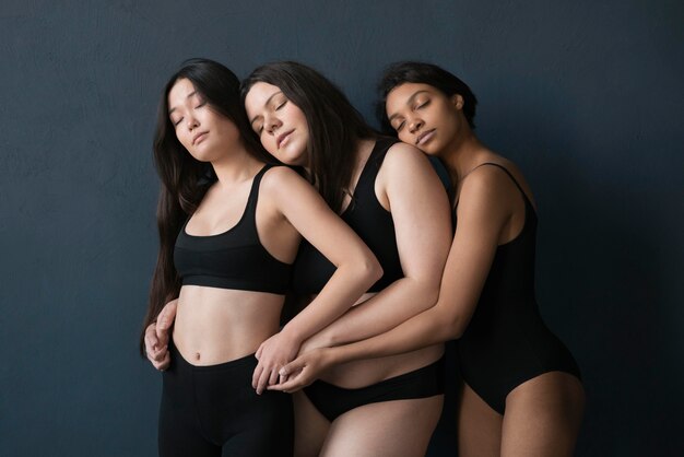 Beau portrait de femmes avec toutes sortes de corps