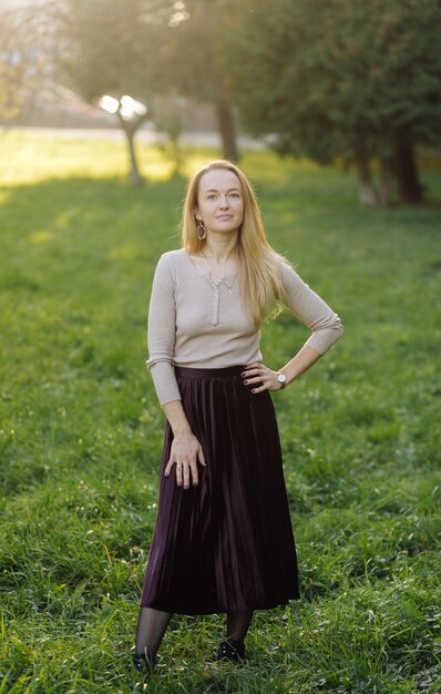 Beau portrait de fille d'automne