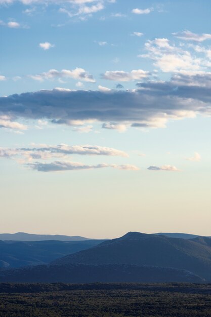 Beau skyscape pendant la journée