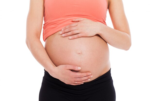 Beau ventre de femme enceinte