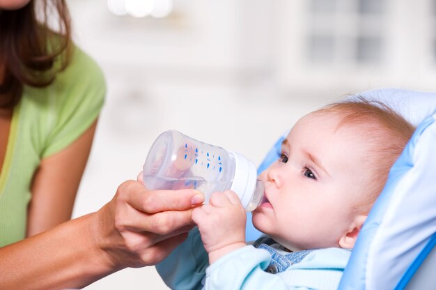 Bébé eau potable