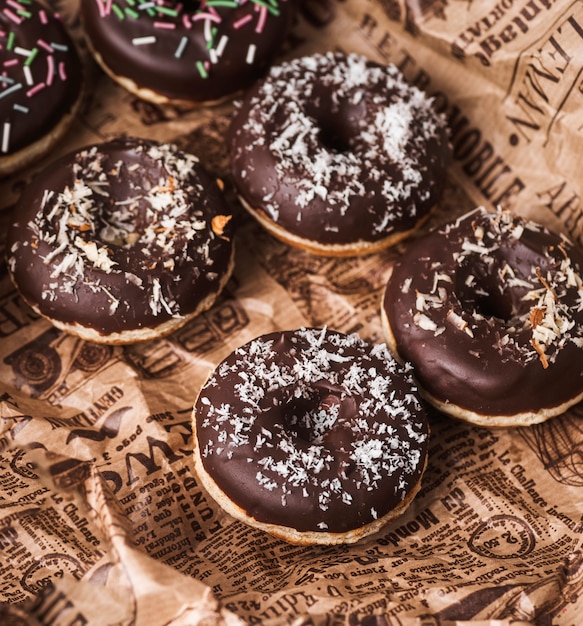 Beignets de gros plan avec glaçage