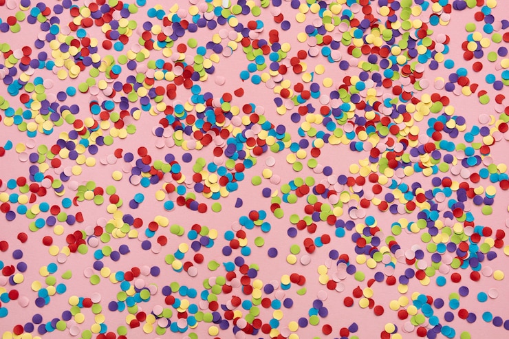 Photo gratuit belle composition festive de confettis
