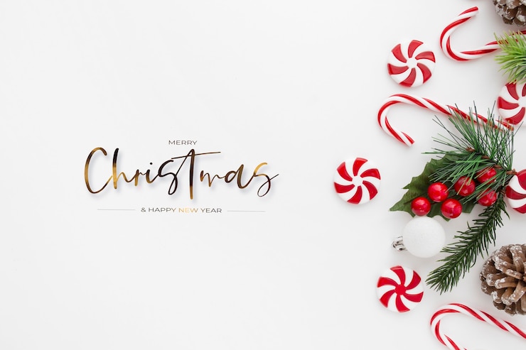 Photo gratuit belle composition avec des ornements de noël sur fond blanc