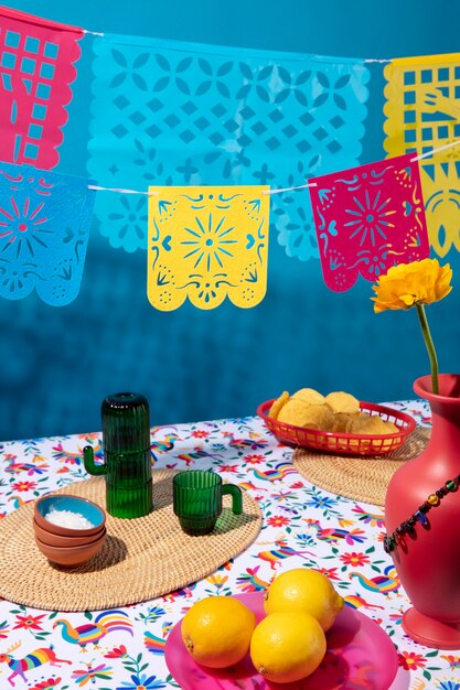Belle décoration de fête mexicaine avec de la nourriture