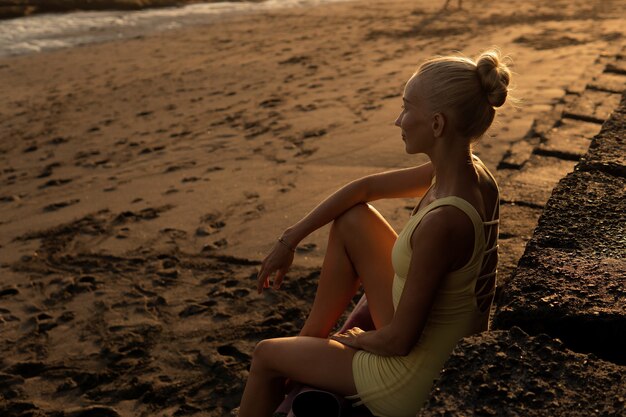 Belle femme posant. bali