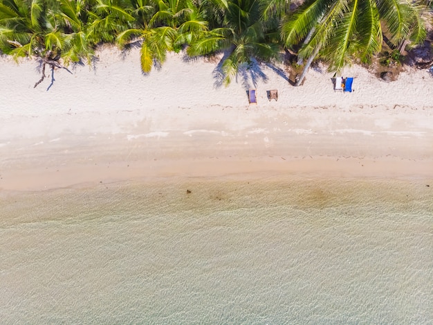 Belle nature plage tropicale et la mer