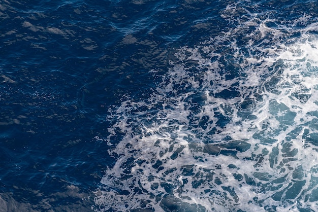 Belle photo des vagues de la mer