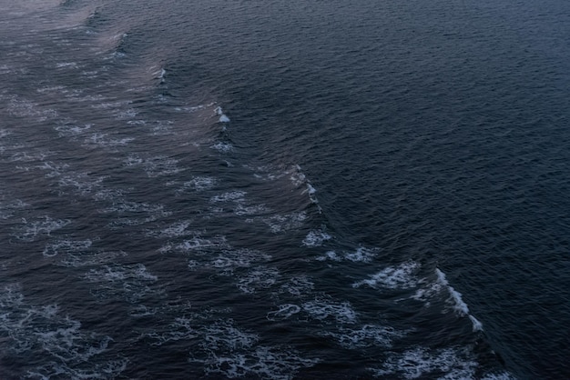 Belle photo des vagues de la mer