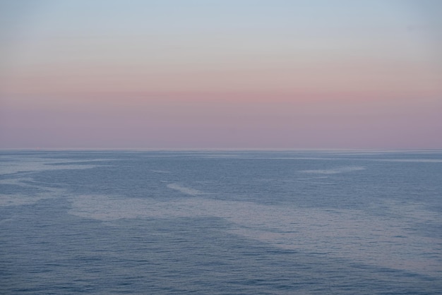 Photo gratuite une belle photo des vagues de la mer