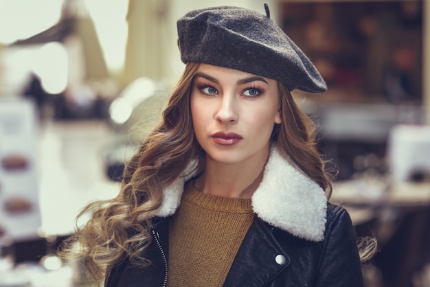 belle russe un cheveux de beauté